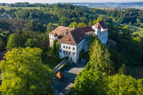 schloss-ortenburg